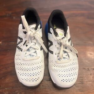 New Balance Minimus Prevail 9